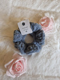 🎀 Häkel-Scrunchie (Grau) „Velluto-Traum“ – Luxus pur für dein Haar